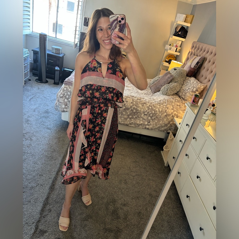 NWOT - VINCE CAMUTO CHIFFON FLORAL DRESS